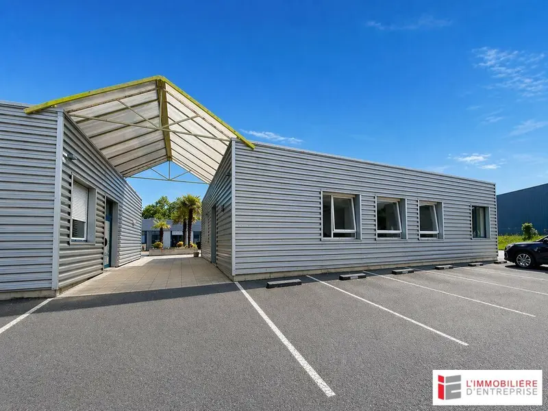Bureau à vendre - Pacé (35740) - 100 m² - 162 500 €