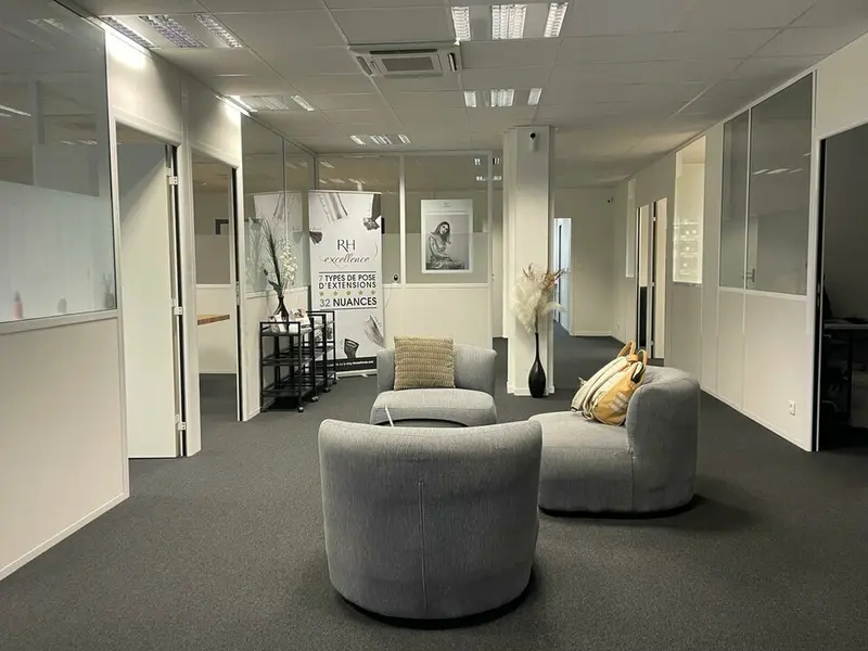 Bureau à louer - Mérignac (33700) - 290 m² - 2 779 €/mois