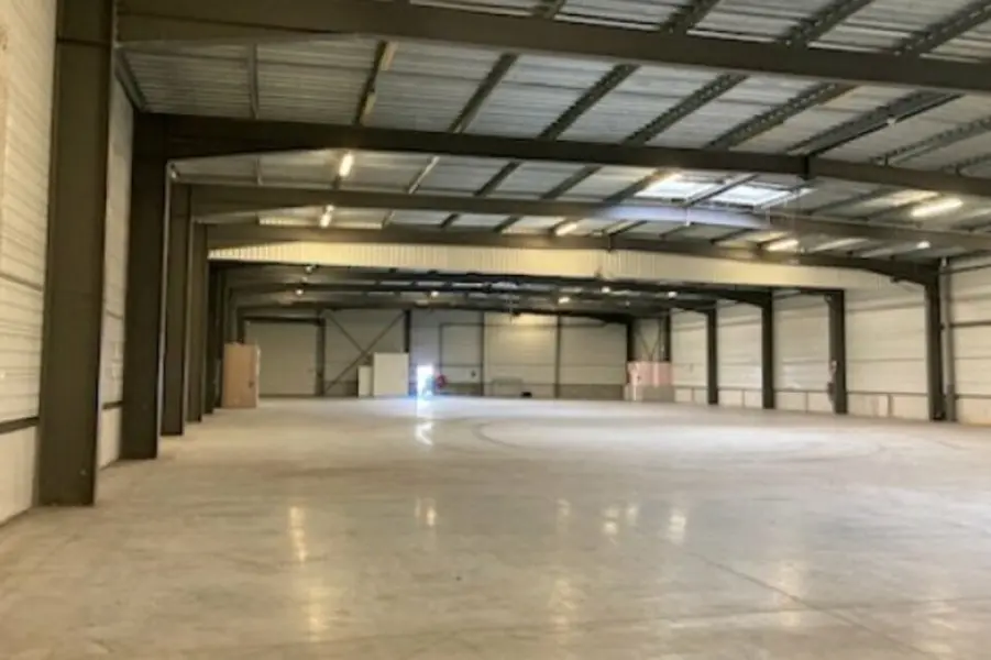 Entrepôt / Activité à louer - Le Haillan (33185) - 2000 m² - 11 666 €/mois