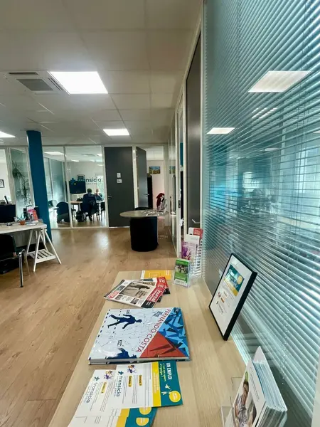 Bureau à louer - Pessac (33600) - 135 m² - 1 552 €/mois