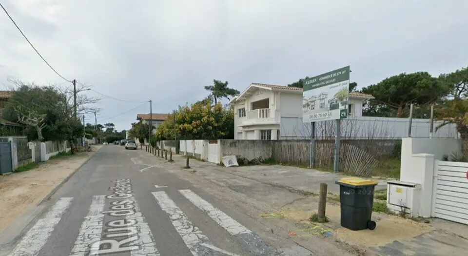 LOCAL COMMERCIAL A LOUER - CAP FERRET CENTRE