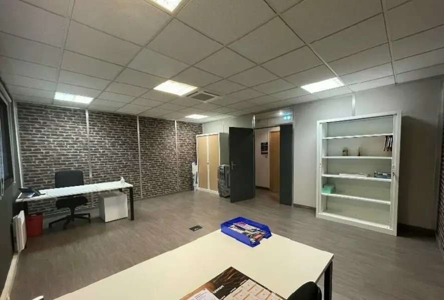 Bureau à louer - Gradignan (33170) - 120 m² - 1 400 €/mois