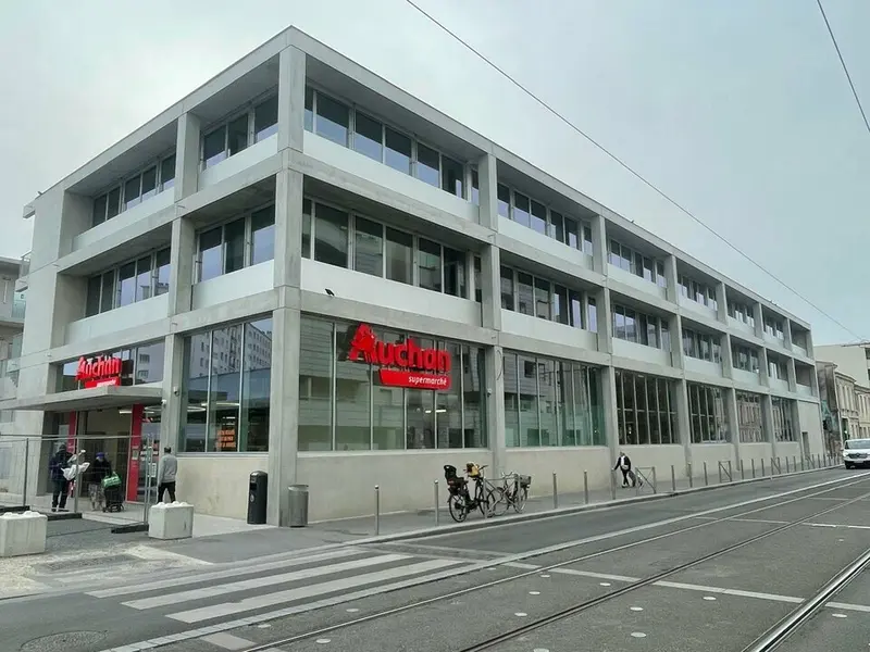 Bureau à louer - Bordeaux (33300) - 808 m² - 14 813 €/mois