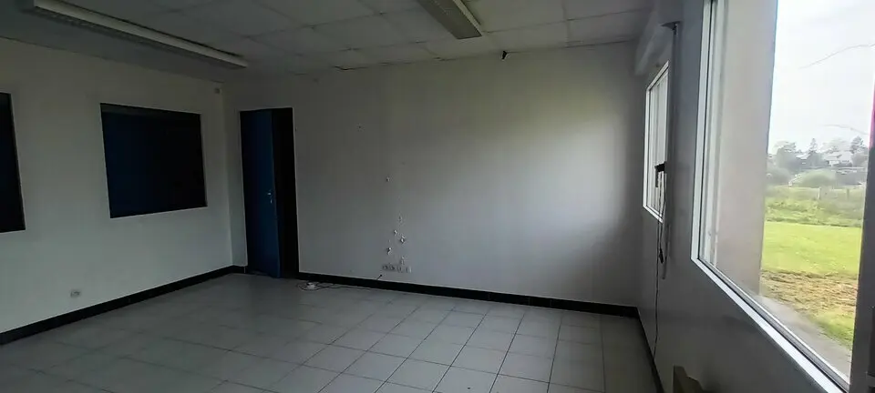 Bureau à louer - La Frénaye (76170) - 175 m² - 1 533 €/mois