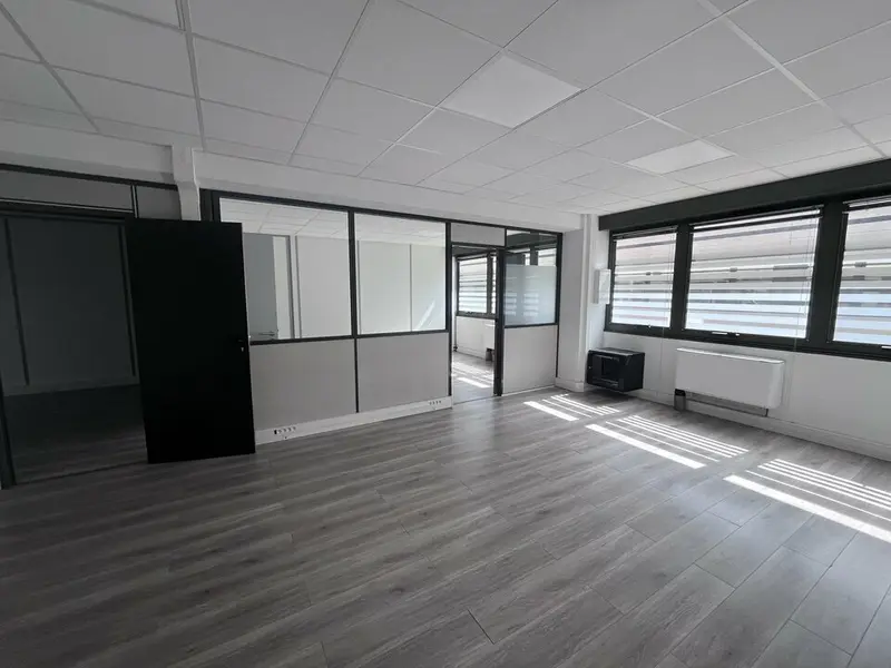 Bureau à louer - Villeneuve-Loubet (06270) - 70 m² - 850 €/mois