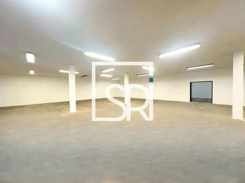 Local Commercial à louer - Aubière (63170) - 1200 m² - 5 400 €/mois