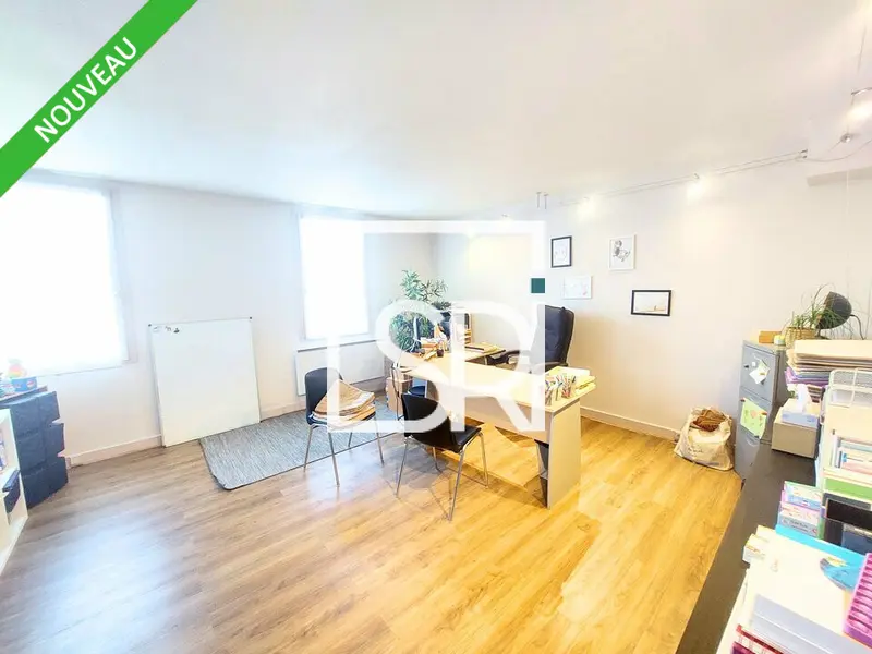 A vendre Bureaux 148m² Riom