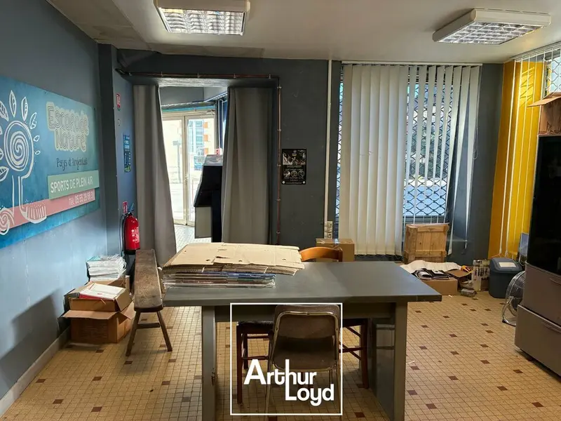 Local Commercial à louer - Argentat-Sur-Dordogne (19400) - 80 m² - 580 €/mois