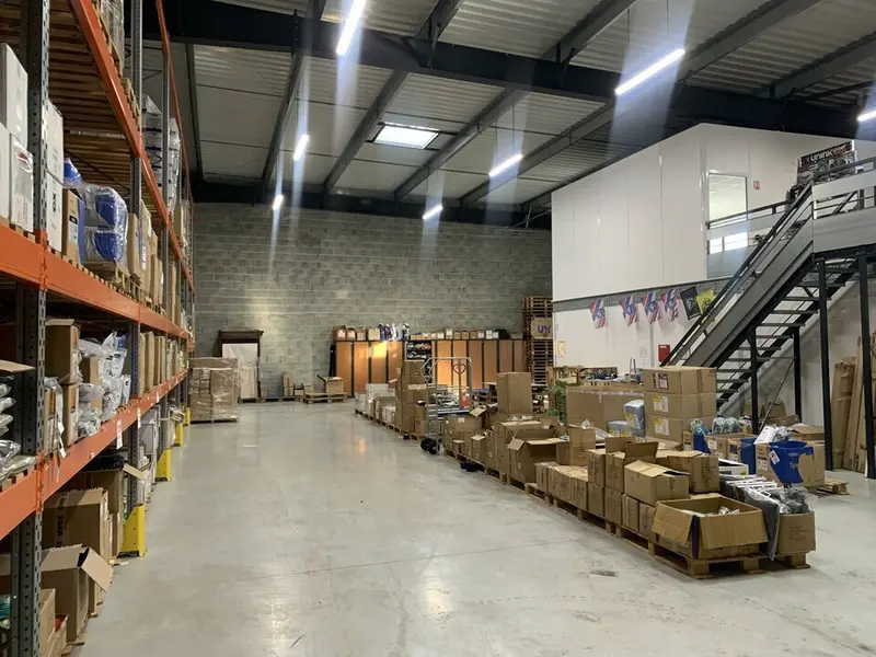 Entrepôt / Activité à vendre - Mérignac (33700) - 379 m²