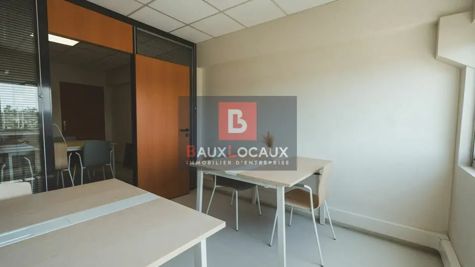 Bureau à louer - Salon-De-Provence (13300) - 16 m² - 420 €/mois