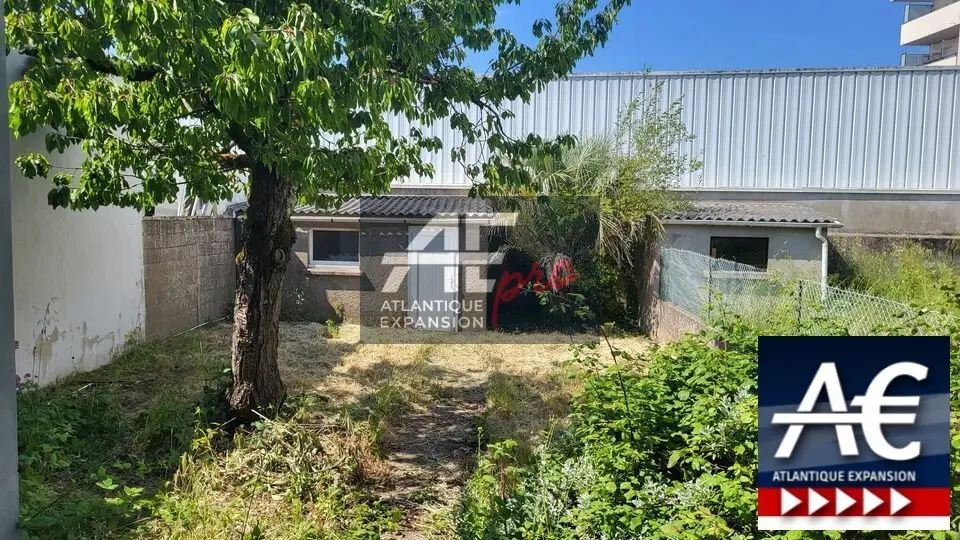 A LOUER  BUREAUX 54 m²  BAIL DÉROGATOIRE 