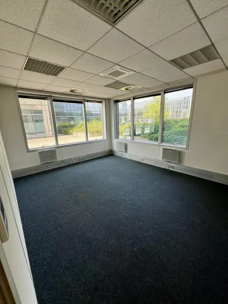 Bureau à vendre - Villepinte (93420) - 182 m² - 273 000 €