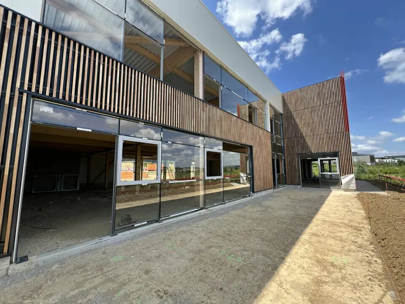Local Commercial à vendre - Chennevières-Lès-Louvres (95380) - 1383 m²