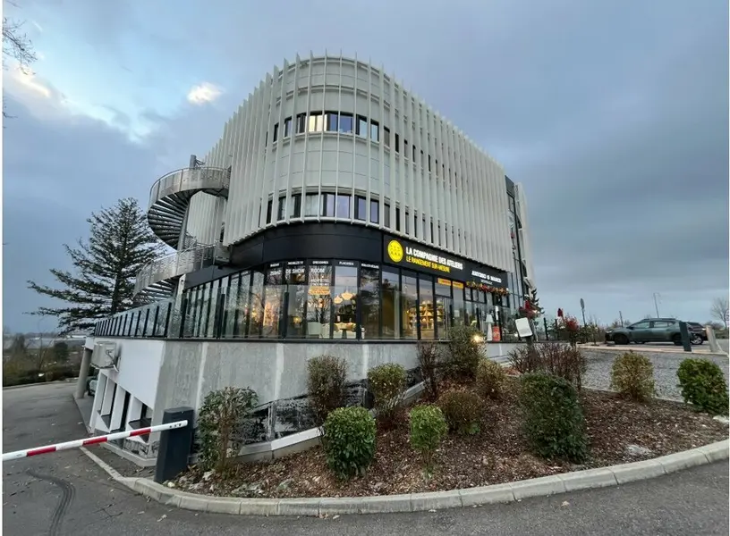 A louer Bureaux 531.09m² Limonest