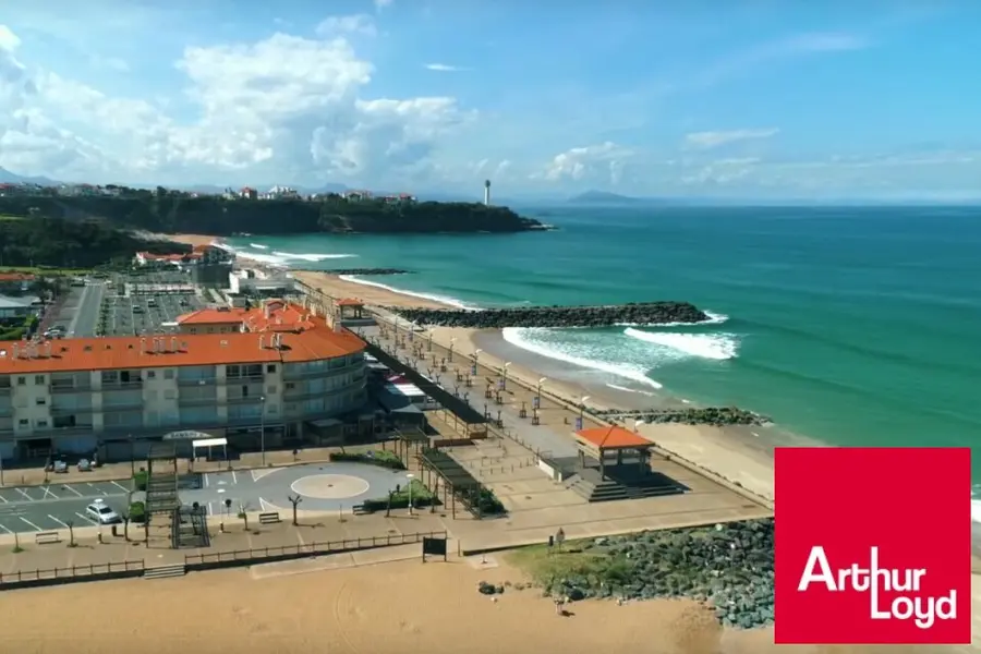  RARE A VENDRE MURS LOUES 77 M² ANGLET