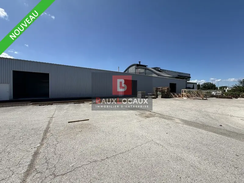 A vendre Locaux d'activité 660m² Vedène