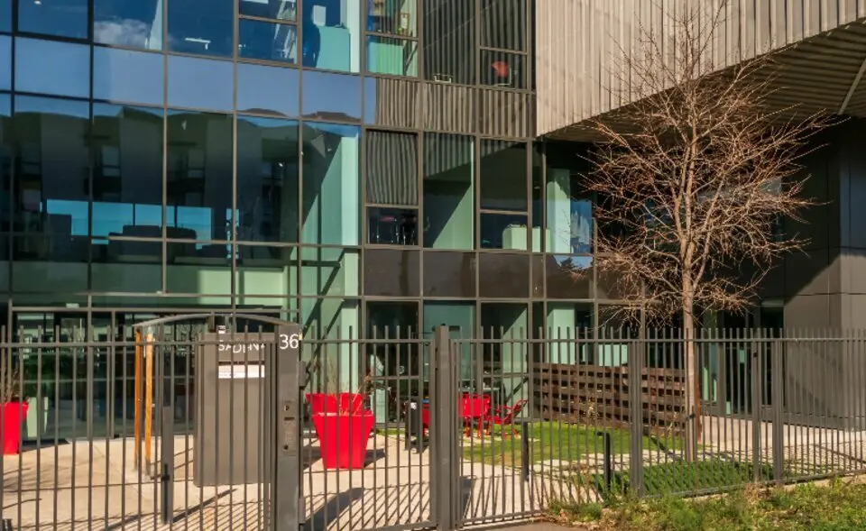 Bureau à louer - Villeurbanne (69100) - 730 m² - 33 038 €/mois