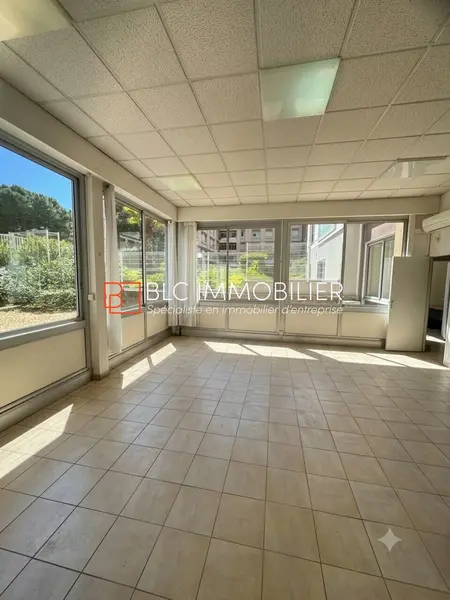 BUREAUX 70m² A LOUER 13008 MARSEILLE