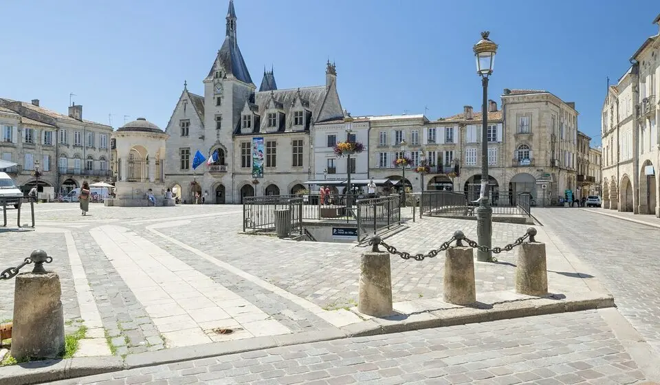 A louer Local commercial  190m² Libourne