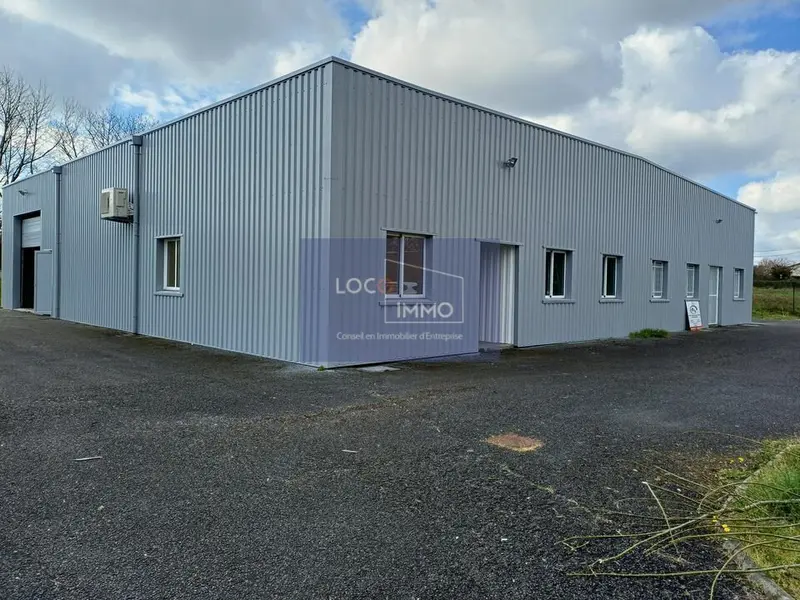 Entrepôt / Activité à louer - Blanquefort (33290) - 240 m² - 1 650 €/mois