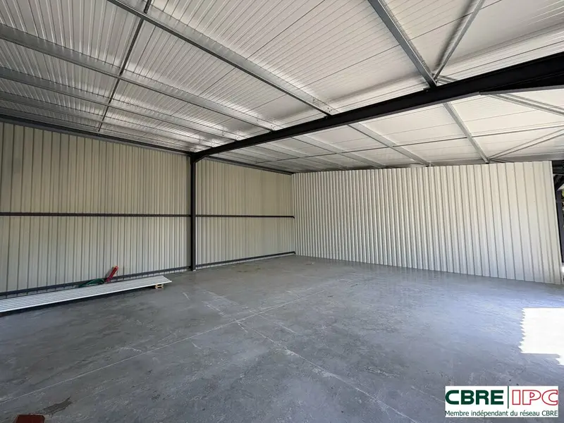 Entrepôt / Activité à louer - Bardos (64520) - 240 m² - 2 700 €/mois