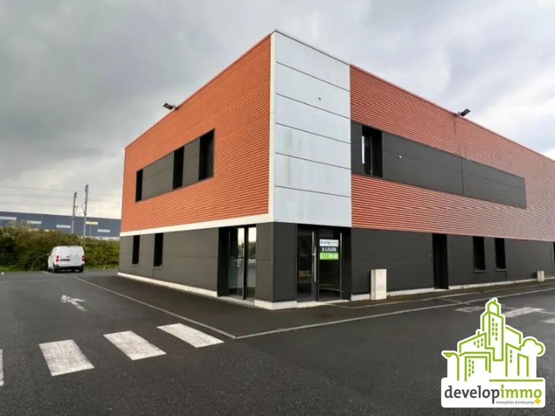 Bureau à louer - Mondeville (14120) - 400 m² - 3 208 €/mois