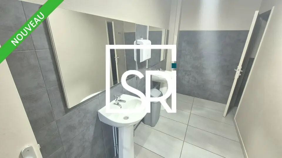 A vendre Entrepôt 420m² Clermont-Ferrand