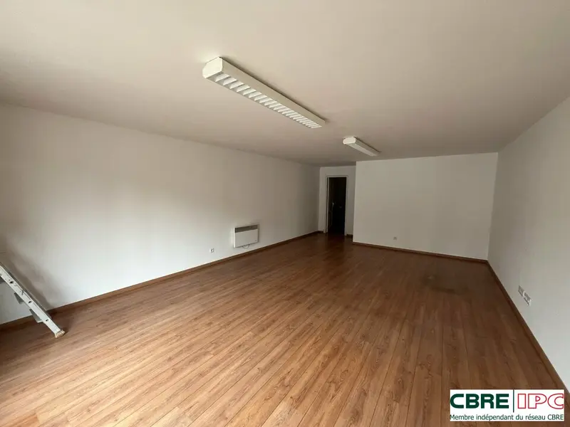 LOCATION - REF : 8351PC 