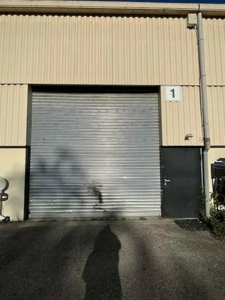Entrepôt / Activité à louer - Saint-Vincent-De-Mercuze (38660) - 130 m² - 950...