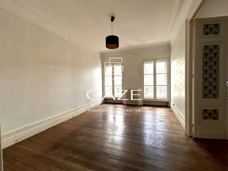Bureau à vendre - Bordeaux (33000) - 101 m²