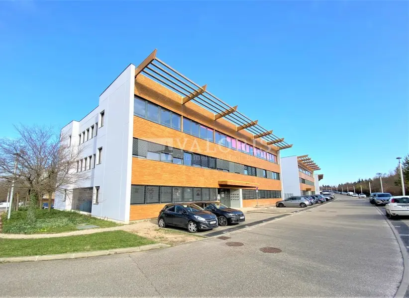 Bureau à louer - Saint-Priest (69800) - 969 m² - 9 697 €/mois