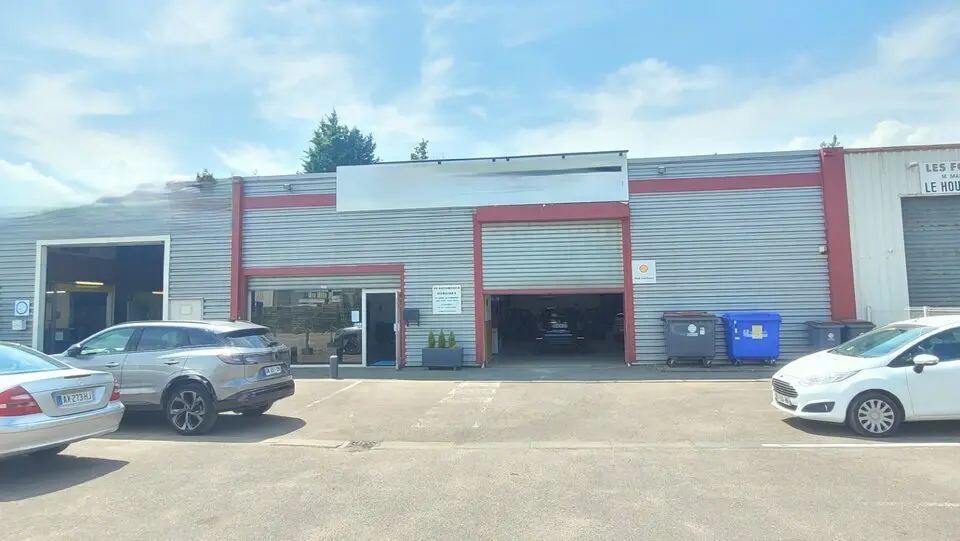 Entrepôt / Activité à louer - Le Houlme (76770) - 432 m² - 2 200 €/mois