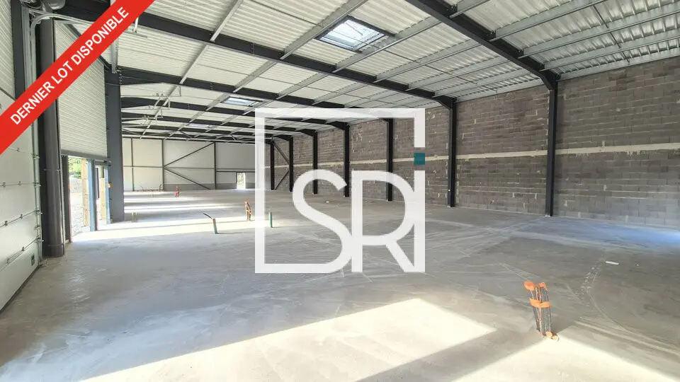 Entrepôt / Activité à louer - Clermont-Ferrand (63100) - 668 m² - 5 568 €/mois