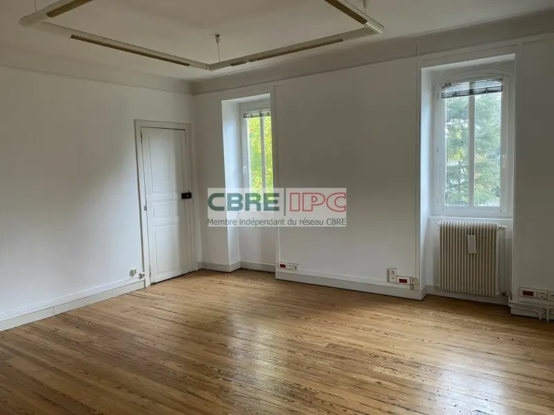 Bureau à vendre - Pau (64000) - 541 m²