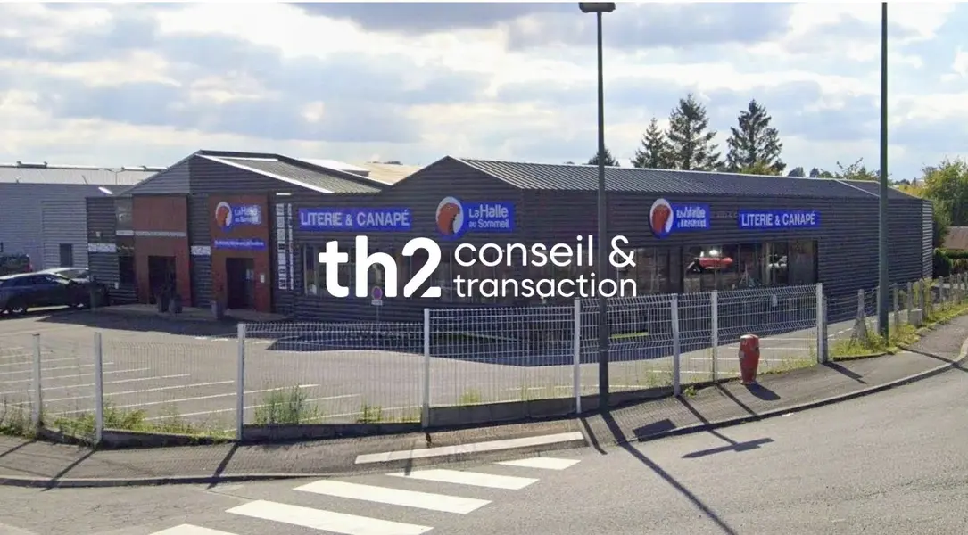Local Commercial à louer - Avranches (50300) - 670 m² - 4 000 €/mois