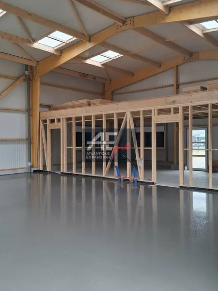 Entrepôt / Activité à louer - Saint-André-Des-Eaux (44117) - 123 m² - 1 200 €...
