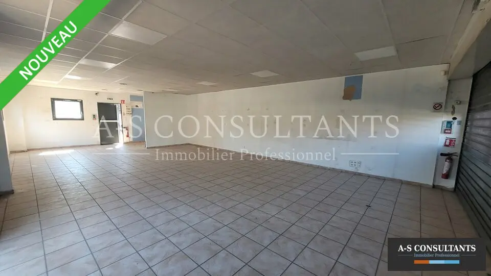 Local Commercial à louer - Salaise-Sur-Sanne (38150) - 225 m² - 750 €/mois