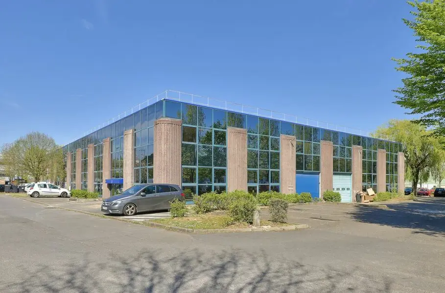 BUREAUX A LOUER DISPONIBLE IMMEDIATEMENT