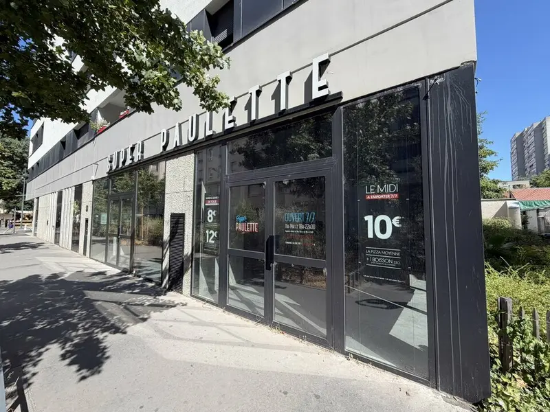 A louer Local commercial  173m² Villeurbanne