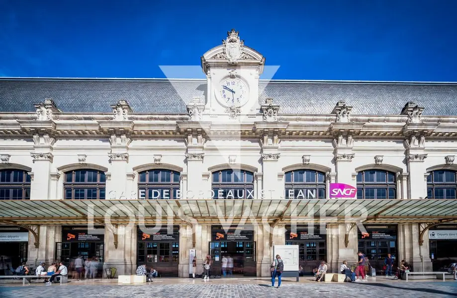 Fonds de commerce à vendre - Bordeaux (33800) - 200 000 €