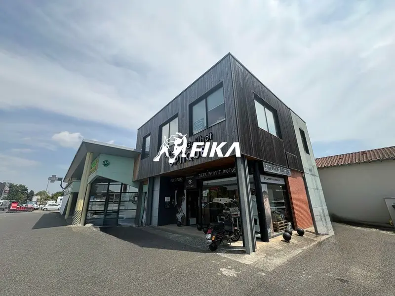 A LOUER BUREAUX 106 M² - (31140 ) FONBEAUZARD