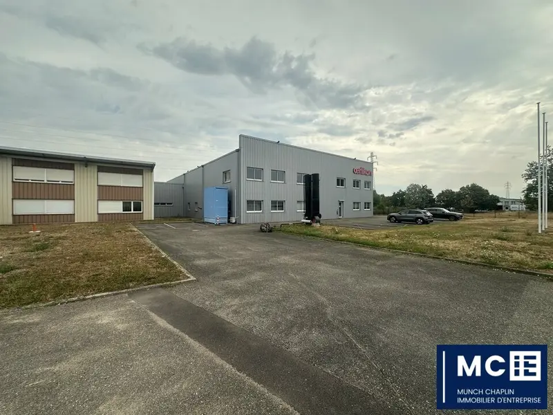A vendre Entrepôt 1510m² Duttlenheim