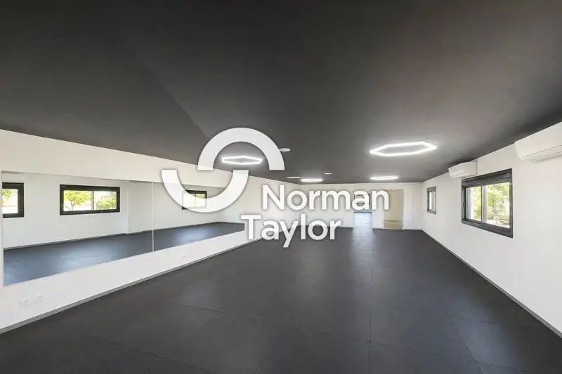 A louer Bureaux 100m² Toulouges