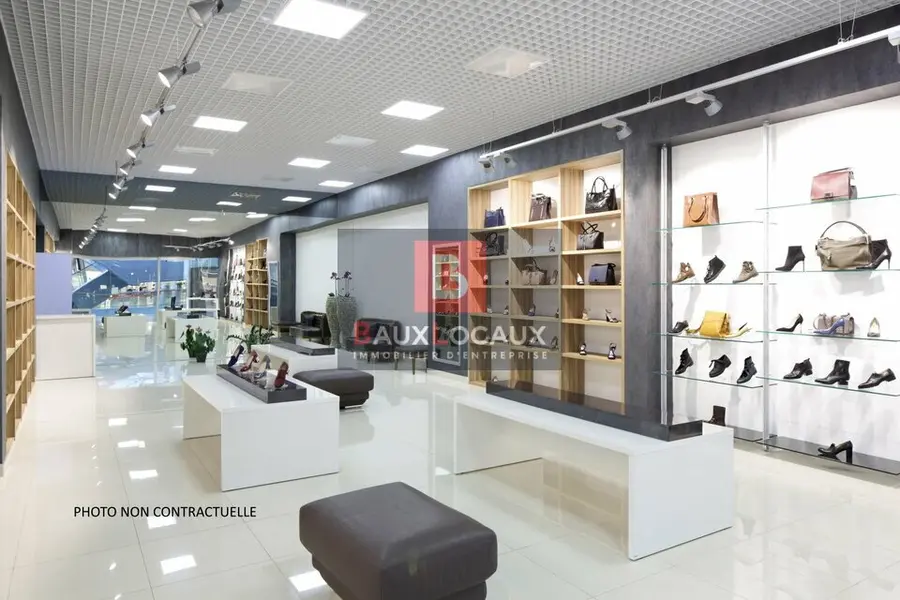 Vente Murs occupes 45 m² Salon de Provence