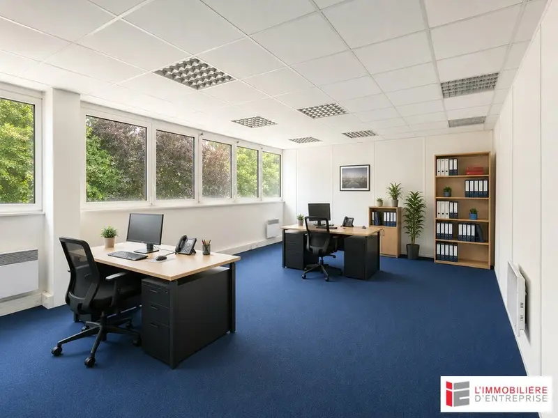 BRUZ - A VENDRE PLATEAU DE BUREAUX 353 M²
