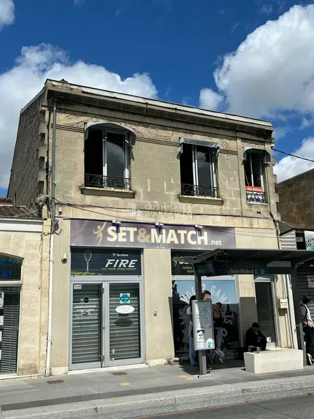 A LOUER - BUREAUX DE 90 M² - BOULEVARDS / PARC BORDELAIS
