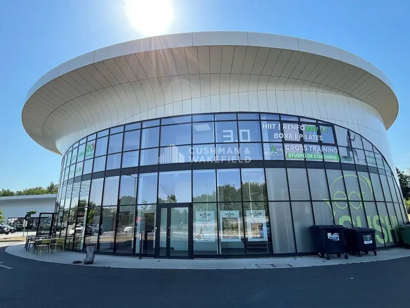 A LOUER - BUREAUX DE 128,50 M² - STE EULALIE ZC AIRE DU TEMPS