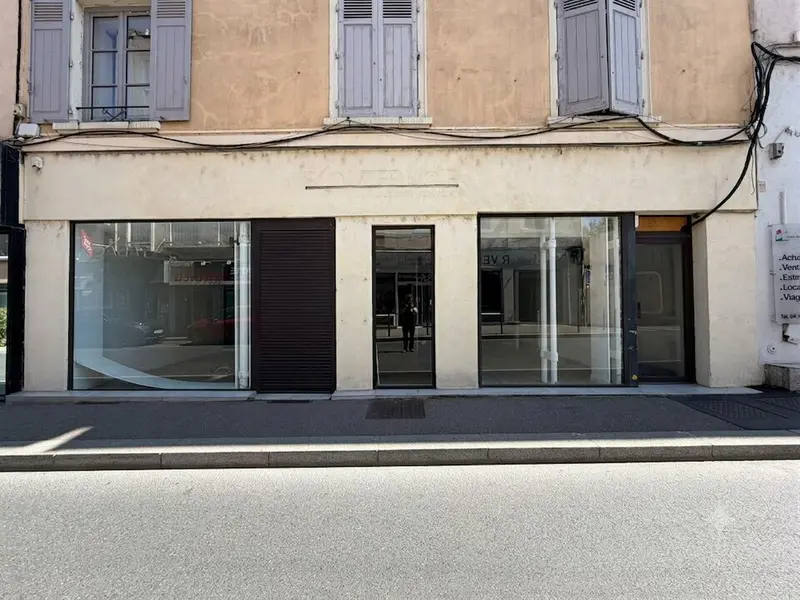 A louer Local commercial  120m² Oullins