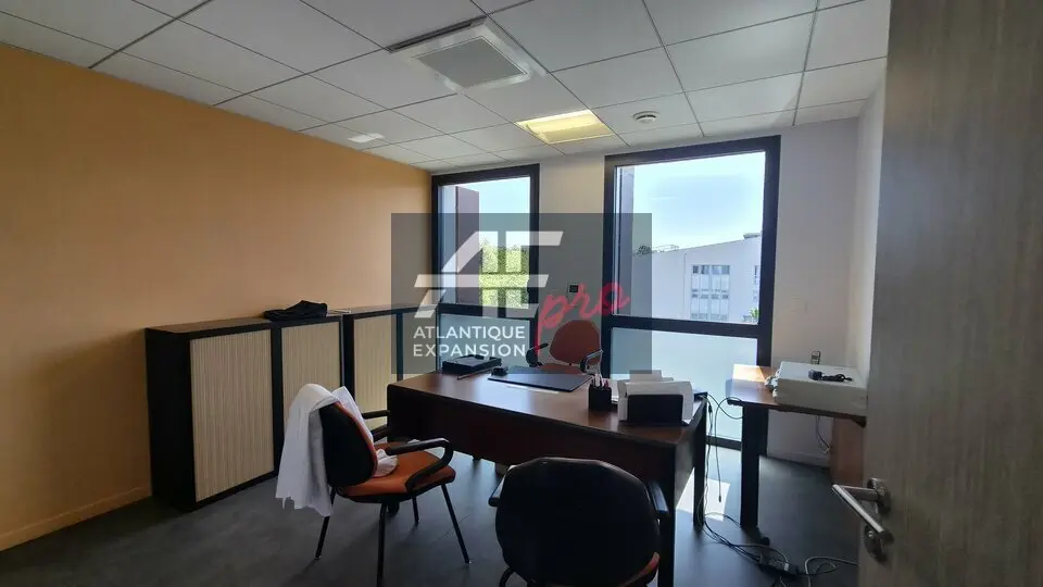À LOUER  Plateau de bureaux aménagé à usage médical / paramédical