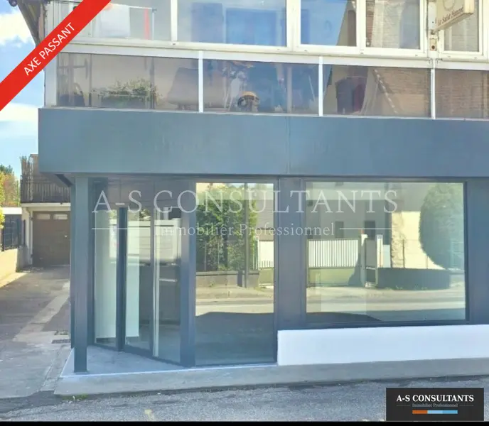 A vendre Local commercial  68m² Viviers-du-Lac